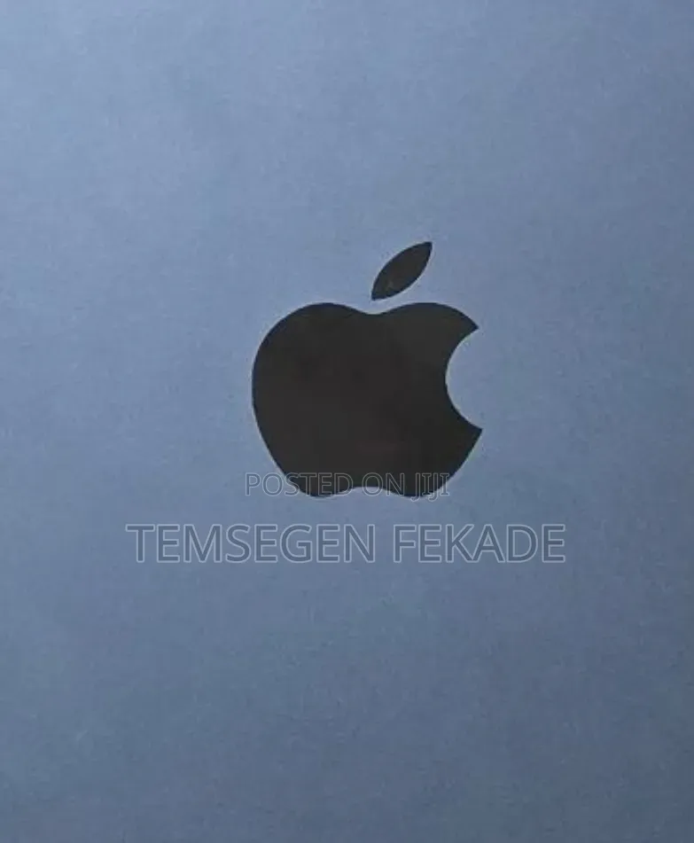 New Laptop Apple MacBook Air 2022 M2 8GB Apple M2 SSD 256GB