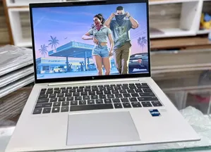 New Laptop HP EliteBook 840 G10 16GB Intel Core i7 SSD 512GB