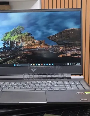 New Laptop HP Victus 15 16GB AMD Ryzen 7 SSD 512GB