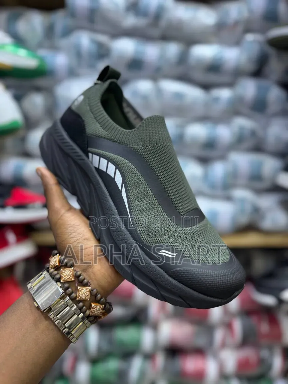 Restok Again በድጋሚ የገቡ
 Goupu Comfort Sneakers Made in Vietnam