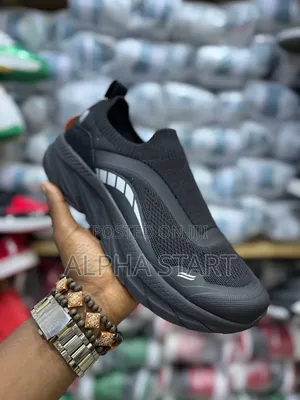 Restok Again በድጋሚ የገቡ
 Goupu Comfort Sneakers Made in Vietnam