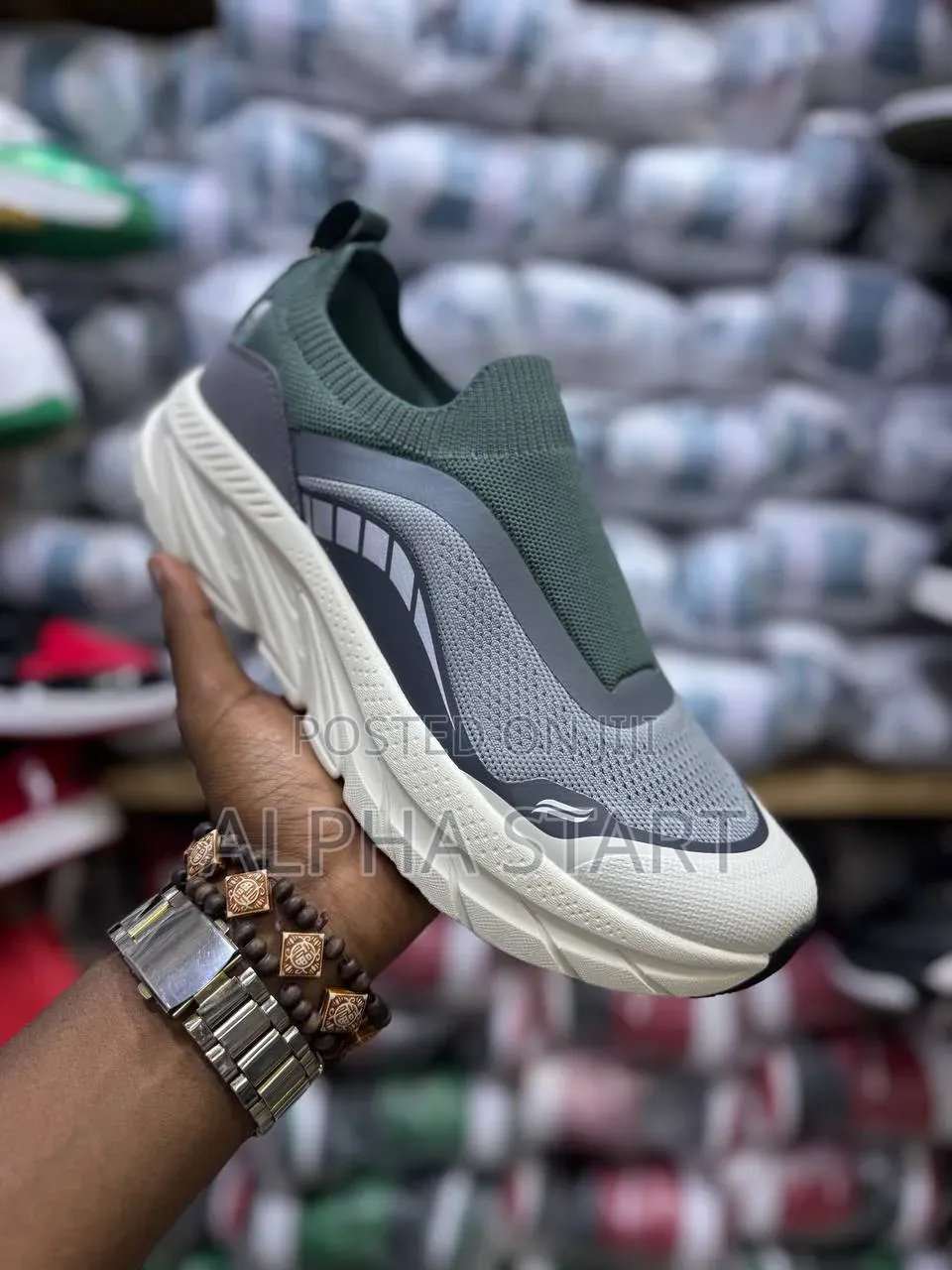 Restok Again በድጋሚ የገቡ
 Goupu Comfort Sneakers Made in Vietnam