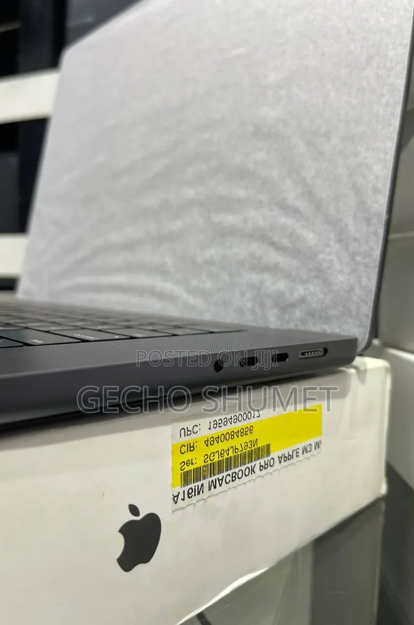 New Laptop Apple MacBook Pro 2024 M4 Max 48GB Apple M4 Max SSD 2T