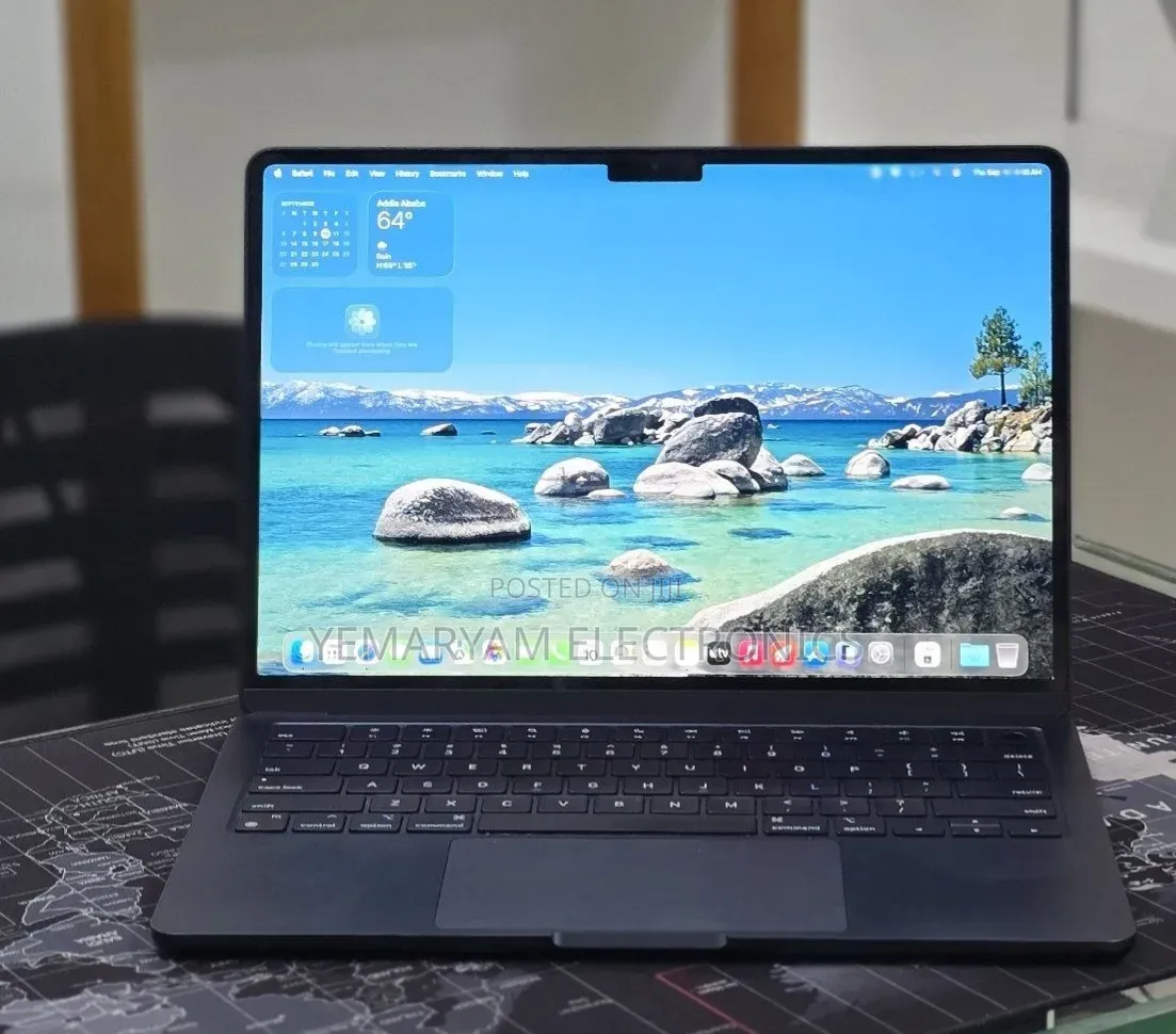 New Laptop Apple MacBook Air 2022 M2 8GB Apple M2 SSD 256GB