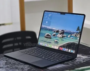 New Laptop Apple MacBook Air 2022 M2 8GB Apple M2 SSD 256GB