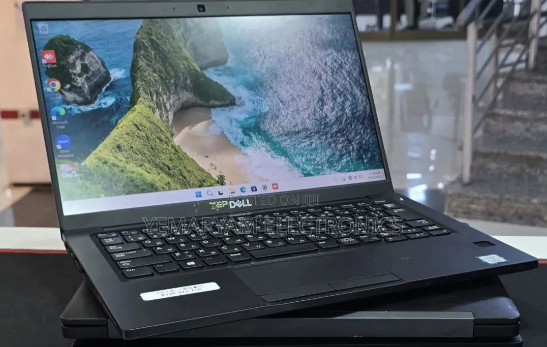 New Laptop Dell Latitude 7390 8GB Intel Core i5 SSD 256GB
