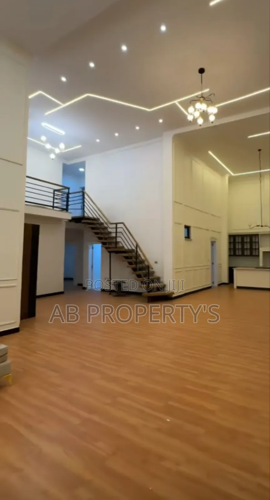 4bdrm Penthouse in Bole 24 for sale