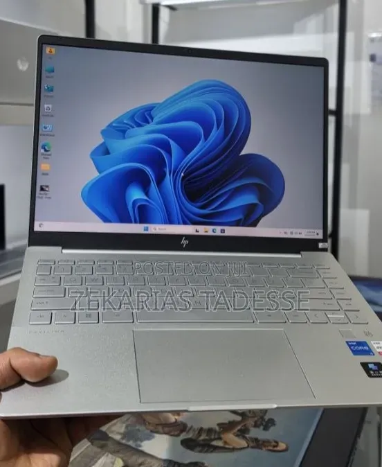 New Laptop HP Pavilion 14 16GB Intel Core i5 SSD 1T
