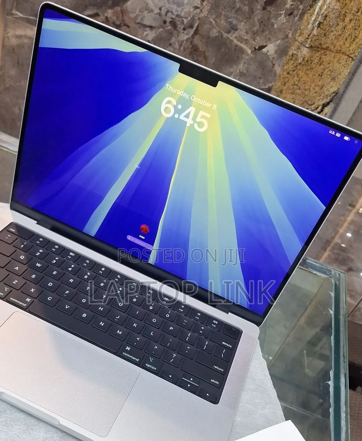 New Laptop Apple MacBook Pro 2024 M4 Pro 24GB Apple M4 Pro SSD 512GB