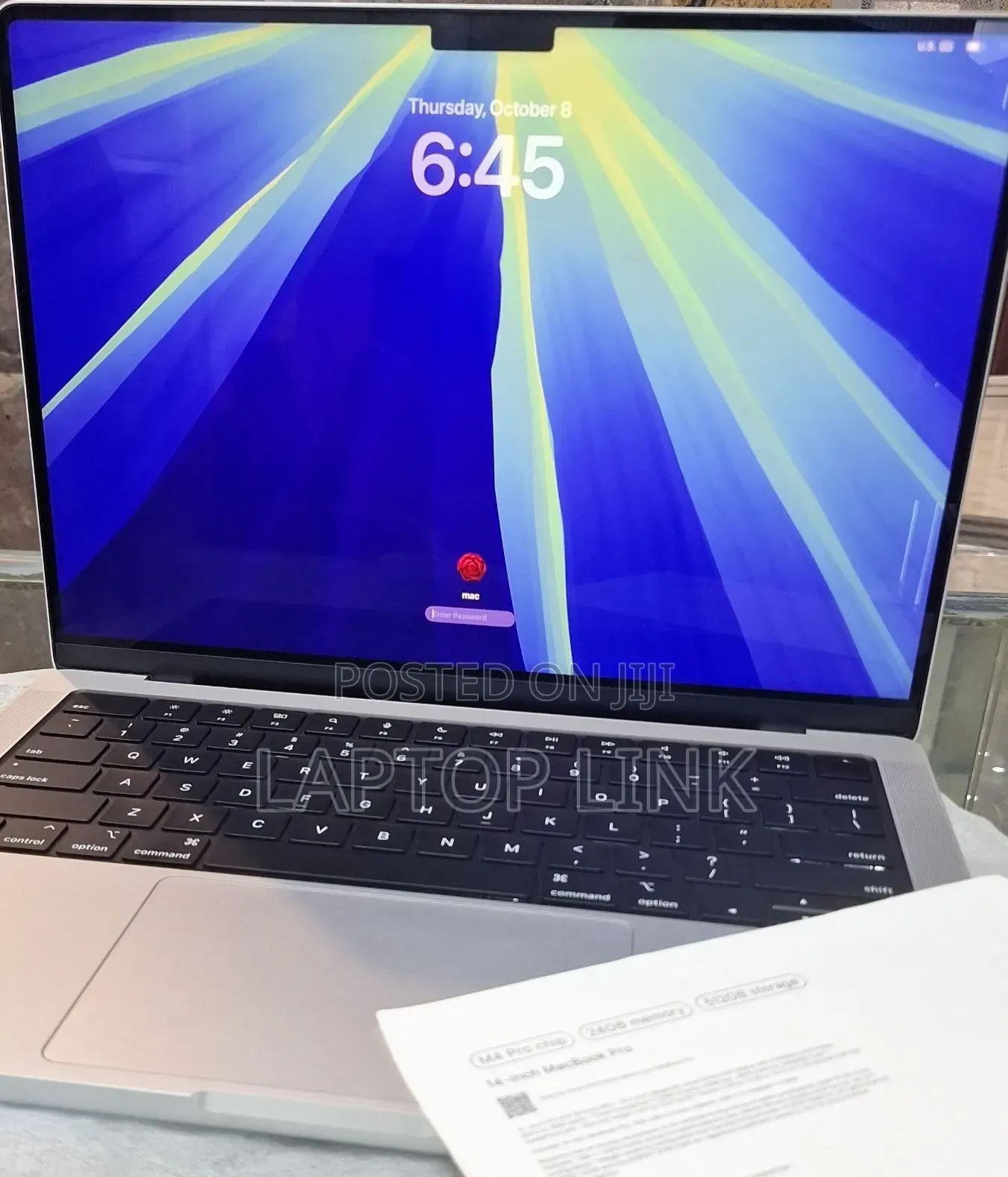 New Laptop Apple MacBook Pro 2024 M4 Pro 24GB Apple M4 Pro SSD 512GB