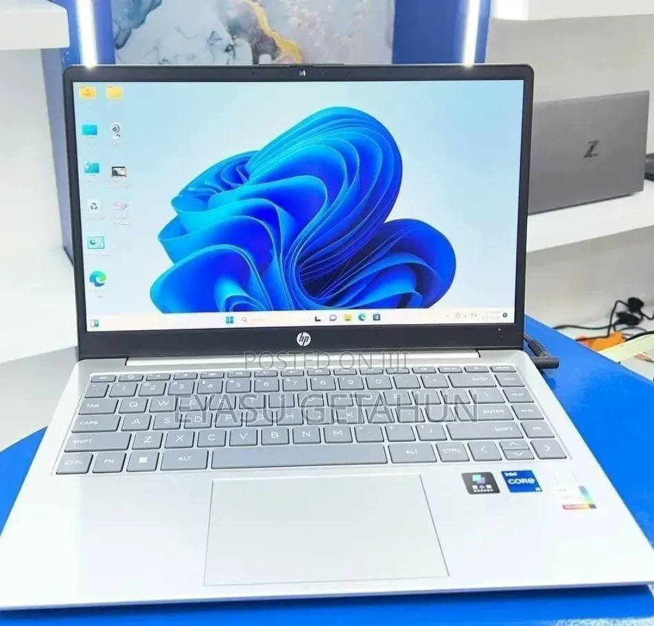 New Laptop HP Stream Notebook 16GB Intel Core i5 SSD 1T
