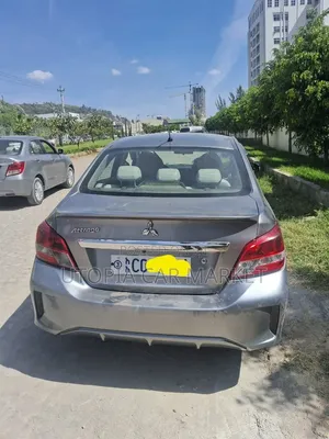 Mitsubishi Attrage 2022