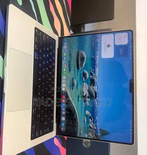 New Laptop Apple MacBook Pro 2021 M1 16GB Apple M1 Pro SSD 512GB