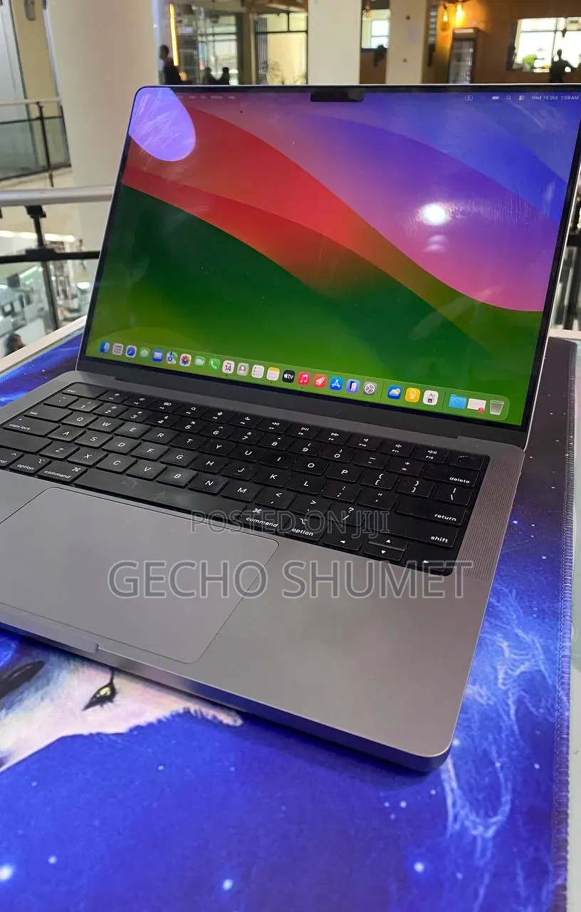 New Laptop Apple MacBook Pro 2021 M1 Max 32GB Apple M1 Max SSD 1T