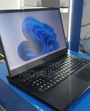 New Laptop MSI GP75 Leopard 16GB Intel Core i7 SSD 512GB