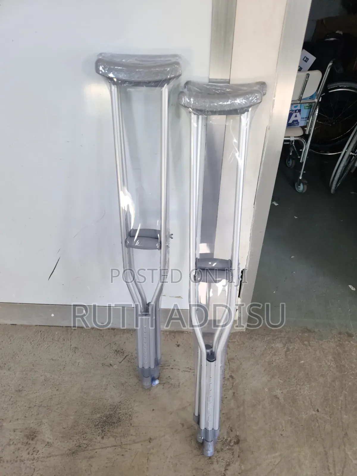 Pair Bilateral Crutches建議axillary Two Way Crutches堥不crutches Axillary
