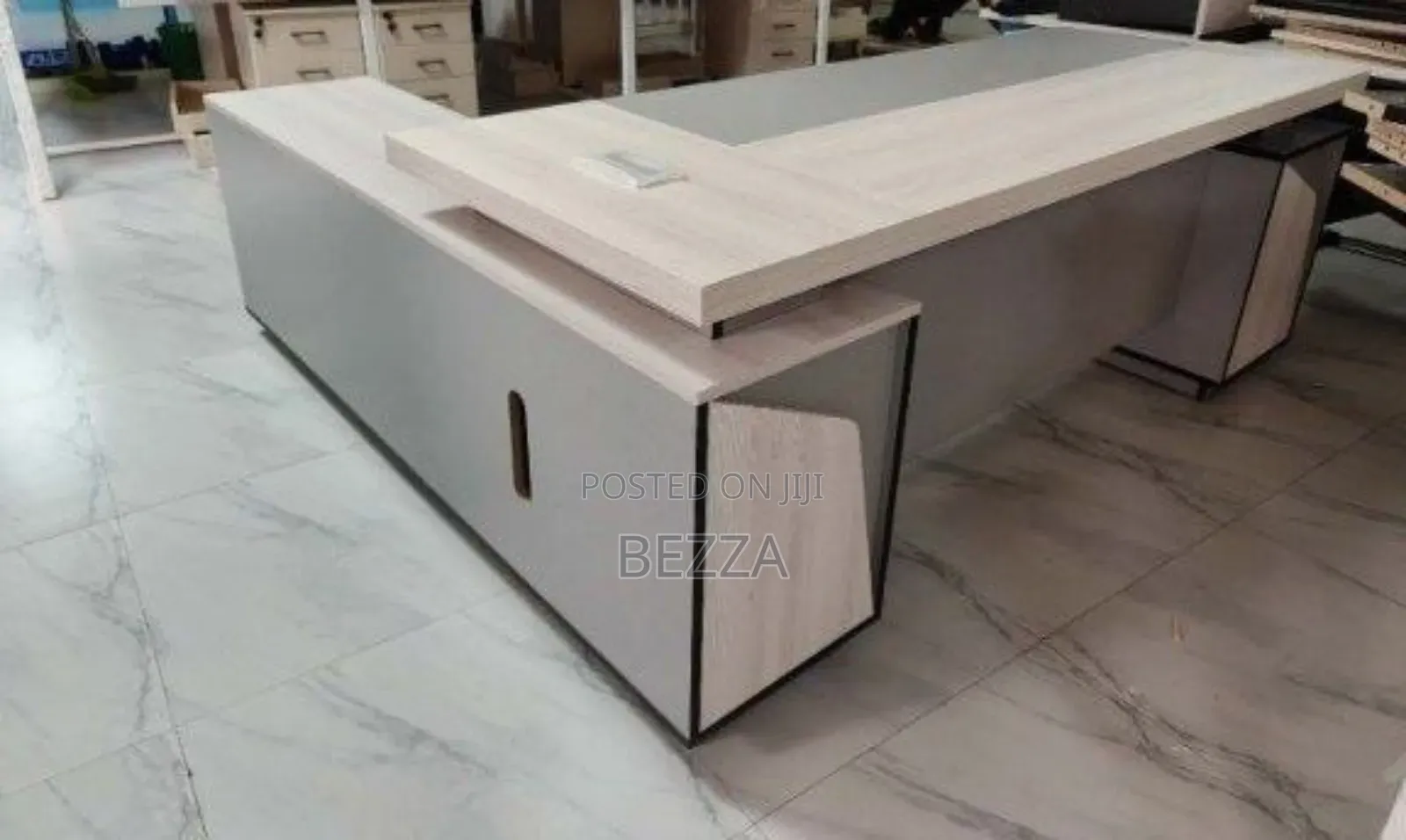 Managerial Office Table