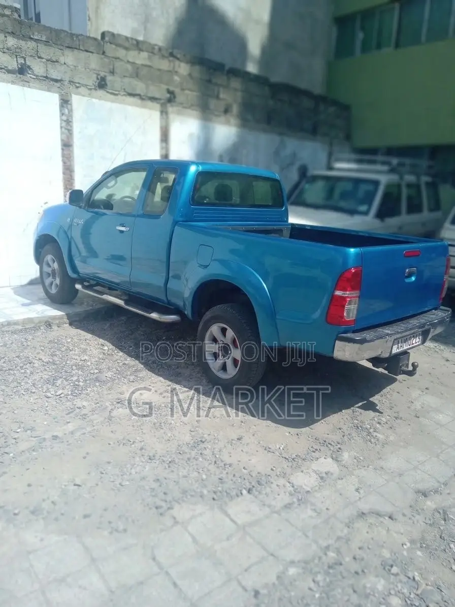Toyota Hilux 2008 Blue