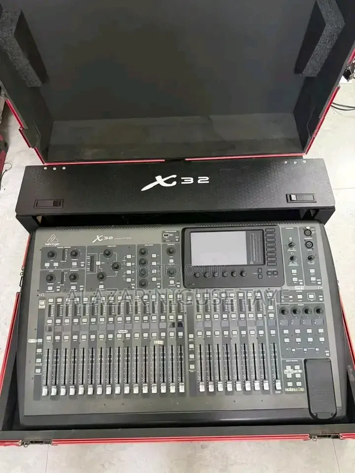 Behringer X32