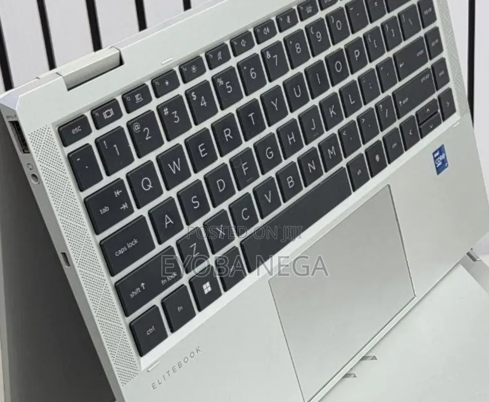 New Laptop HP EliteBook x360 1030 G8 16GB Intel Core i7 SSD 512GB