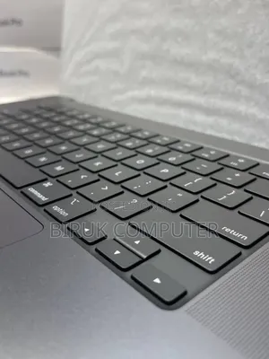 New Laptop Apple MacBook Pro 2024 M4 Max 16GB Apple M4 Max SSD 48GB