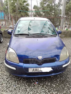 Toyota Vitz 2001 Blue