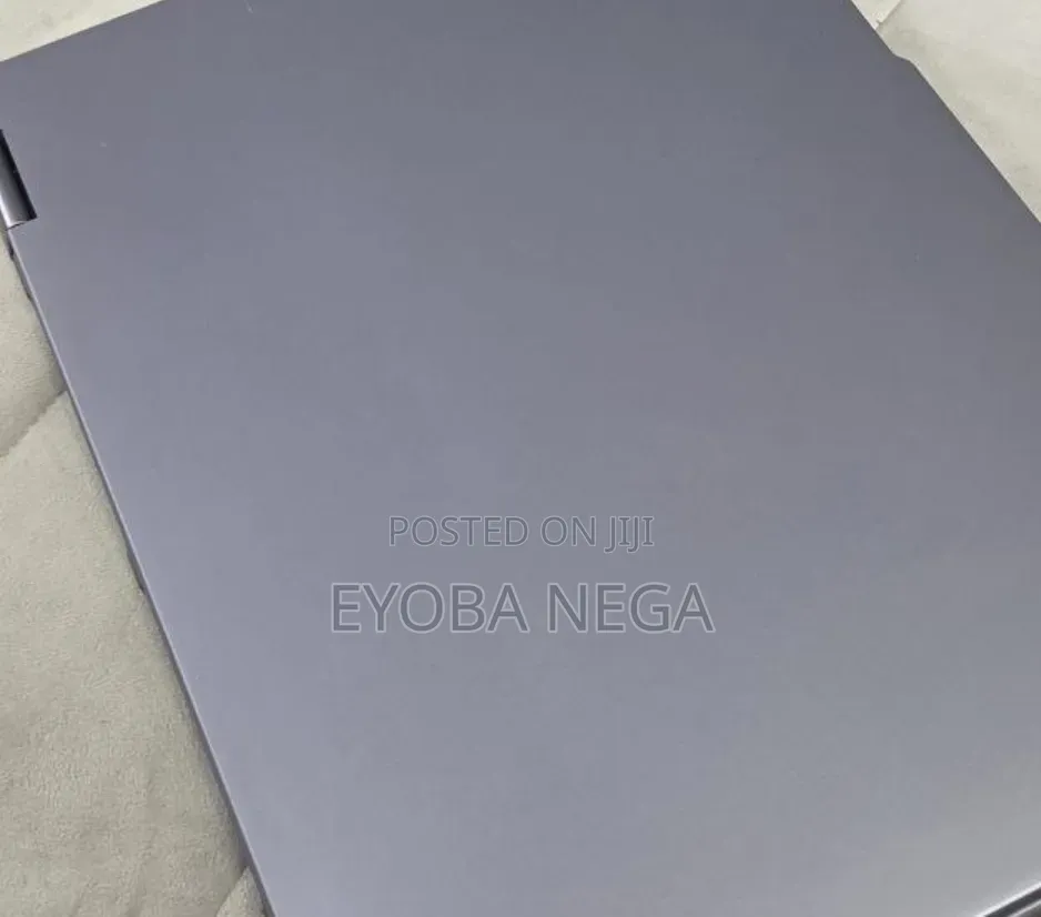New Laptop Lenovo Yoga 700 16GB AMD Ryzen 7 SSD 512GB