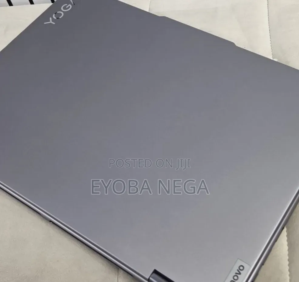 New Laptop Lenovo Yoga 700 16GB AMD Ryzen 7 SSD 512GB