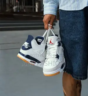 Air Jordan 4 Retro SB Pine Green Sneakers – New Arrival