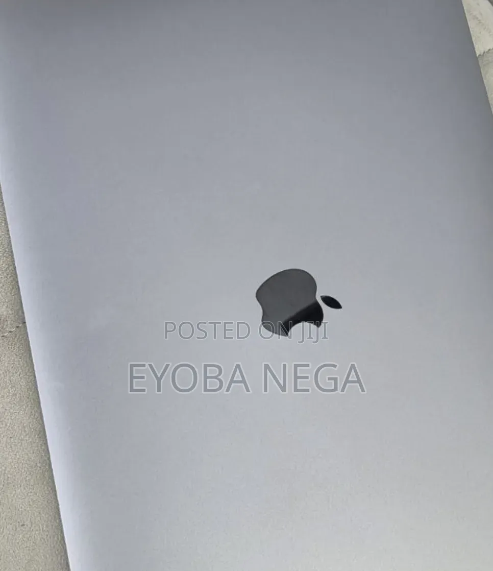 New Laptop Apple MacBook Pro 2019 16GB Intel Core i9 SSD 512GB