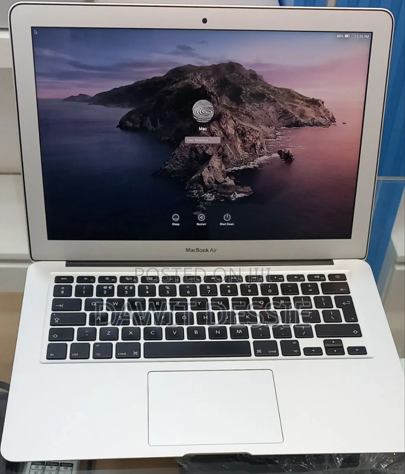 New Laptop Apple MacBook Air 2017 8GB Intel Core i5 SSD 128GB