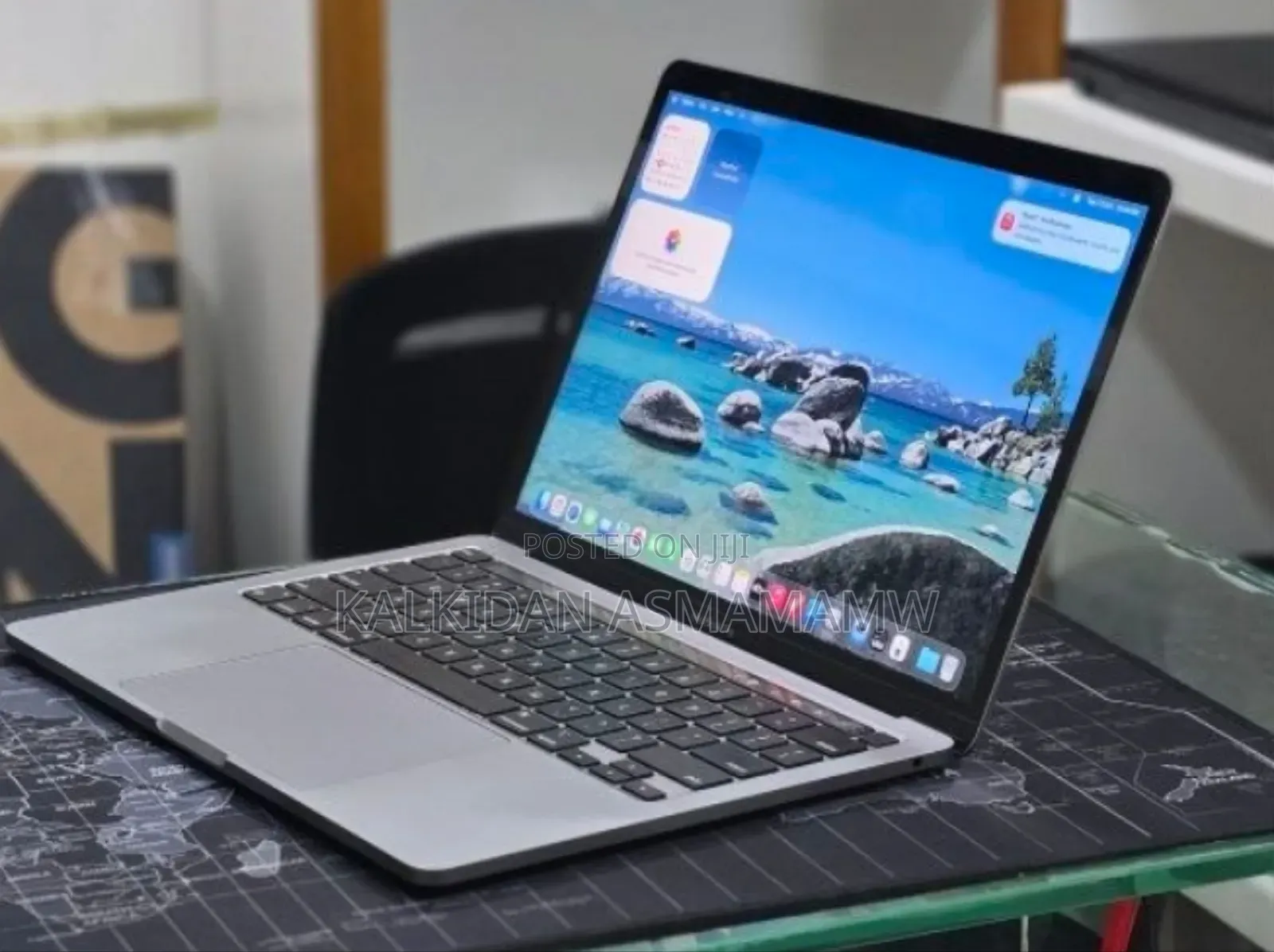 New Laptop Apple MacBook Pro 2020 M1 16GB Apple M1 SSD 256GB