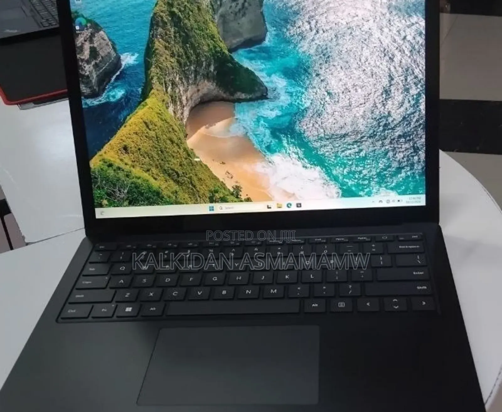 New Laptop Microsoft Surface 16GB Intel Core i7 SSD 512GB