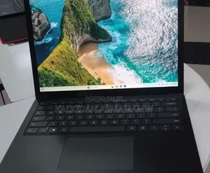 New Laptop Microsoft Surface 16GB Intel Core i7 SSD 512GB