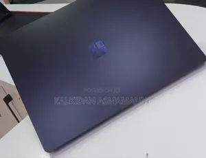 New Laptop Microsoft Surface 16GB Intel Core i7 SSD 512GB