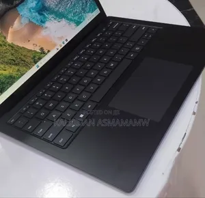 New Laptop Microsoft Surface 16GB Intel Core i7 SSD 512GB