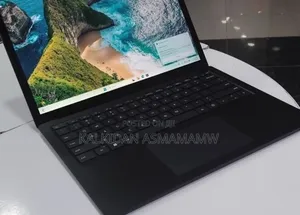 New Laptop Microsoft Surface 16GB Intel Core i7 SSD 256GB