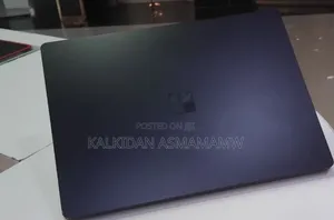 New Laptop Microsoft Surface 16GB Intel Core i7 SSD 256GB