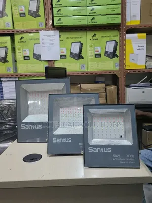 Santus 200W IP66 Waterproof Outdoor LED Flood Light Projector