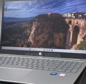 New Laptop HP Stream Notebook 16GB Intel Core 5 SSD 512GB