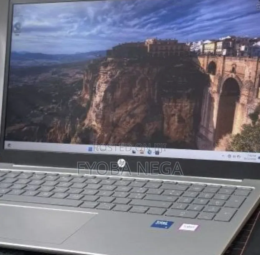 New Laptop HP Stream Notebook 16GB Intel Core 5 SSD 512GB