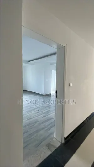 4bdrm Apartment in Kirkos for sale