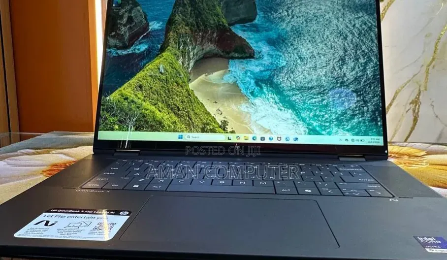 New Laptop HP OmniBook 5 Flip 16GB Intel Core Ultra 7 SSD 1T
