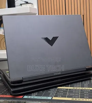 New Laptop HP Victus 15 16GB AMD Ryzen 7 SSD 512GB