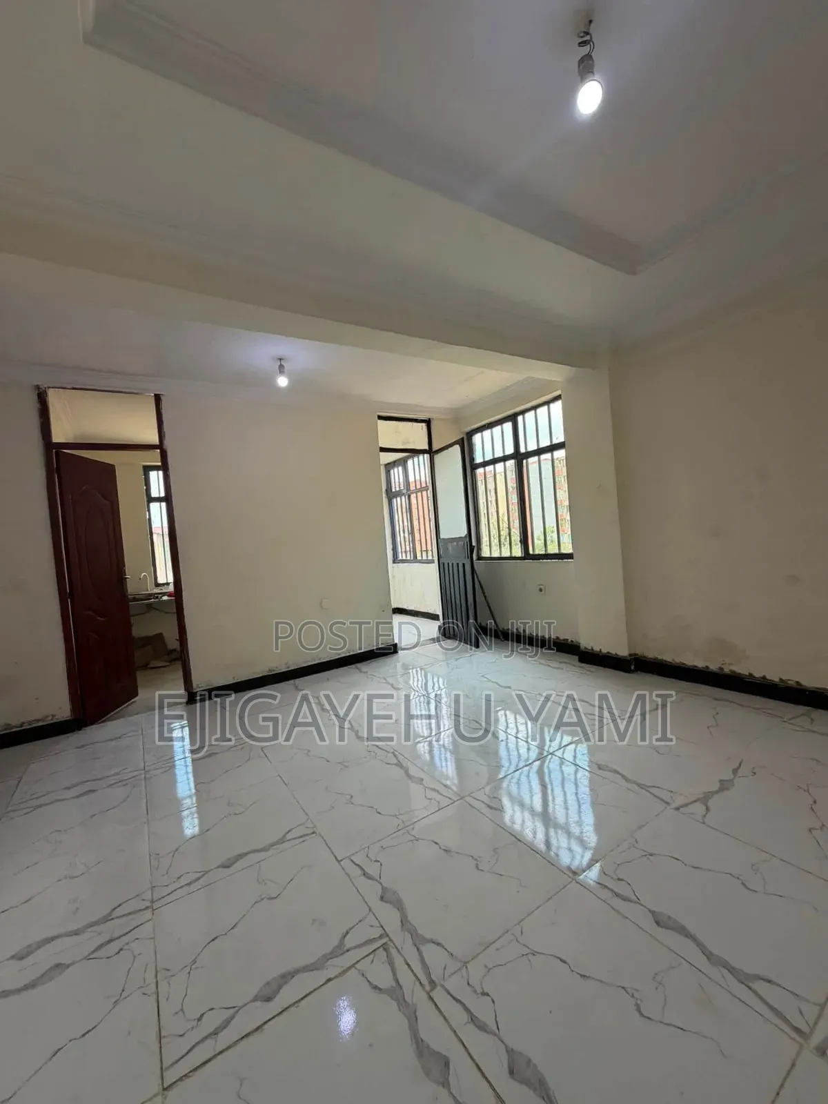 Furnished 2bdrm Condo in ኮንዶሚንየም, Bole for sale