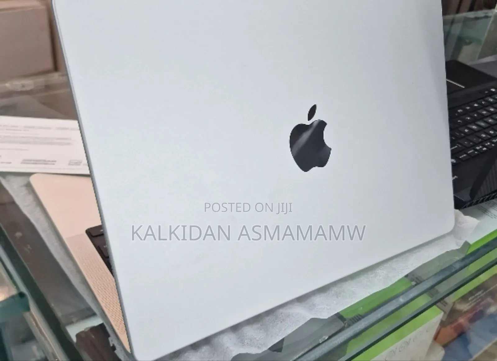 New Laptop Apple MacBook Pro 2024 M4 Pro 24GB Apple M4 SSD 512GB