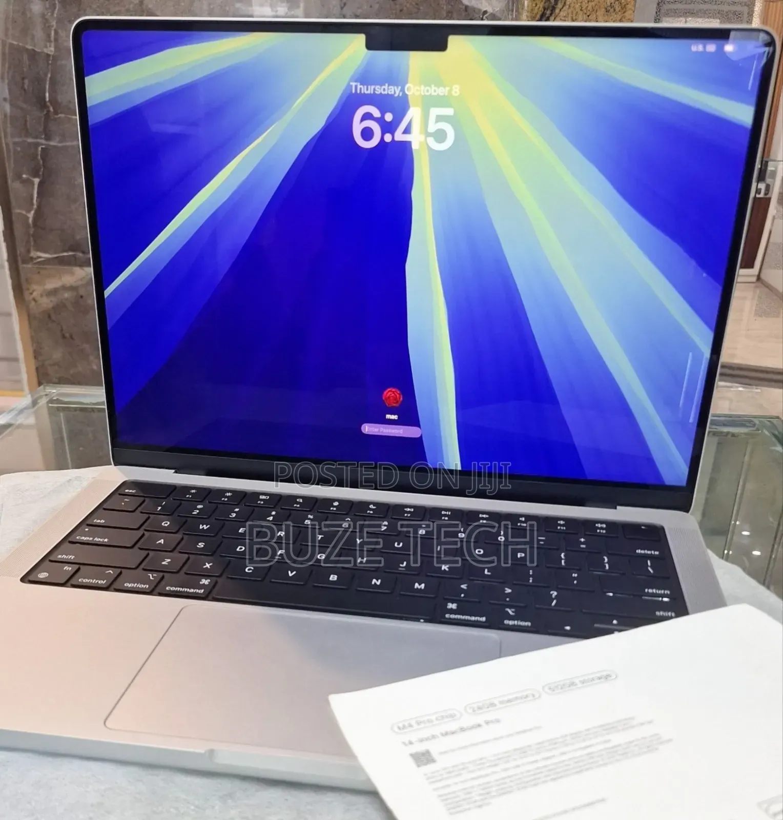 New Laptop Apple MacBook Pro 2024 M4 24GB Apple M4 Pro SSD 512GB