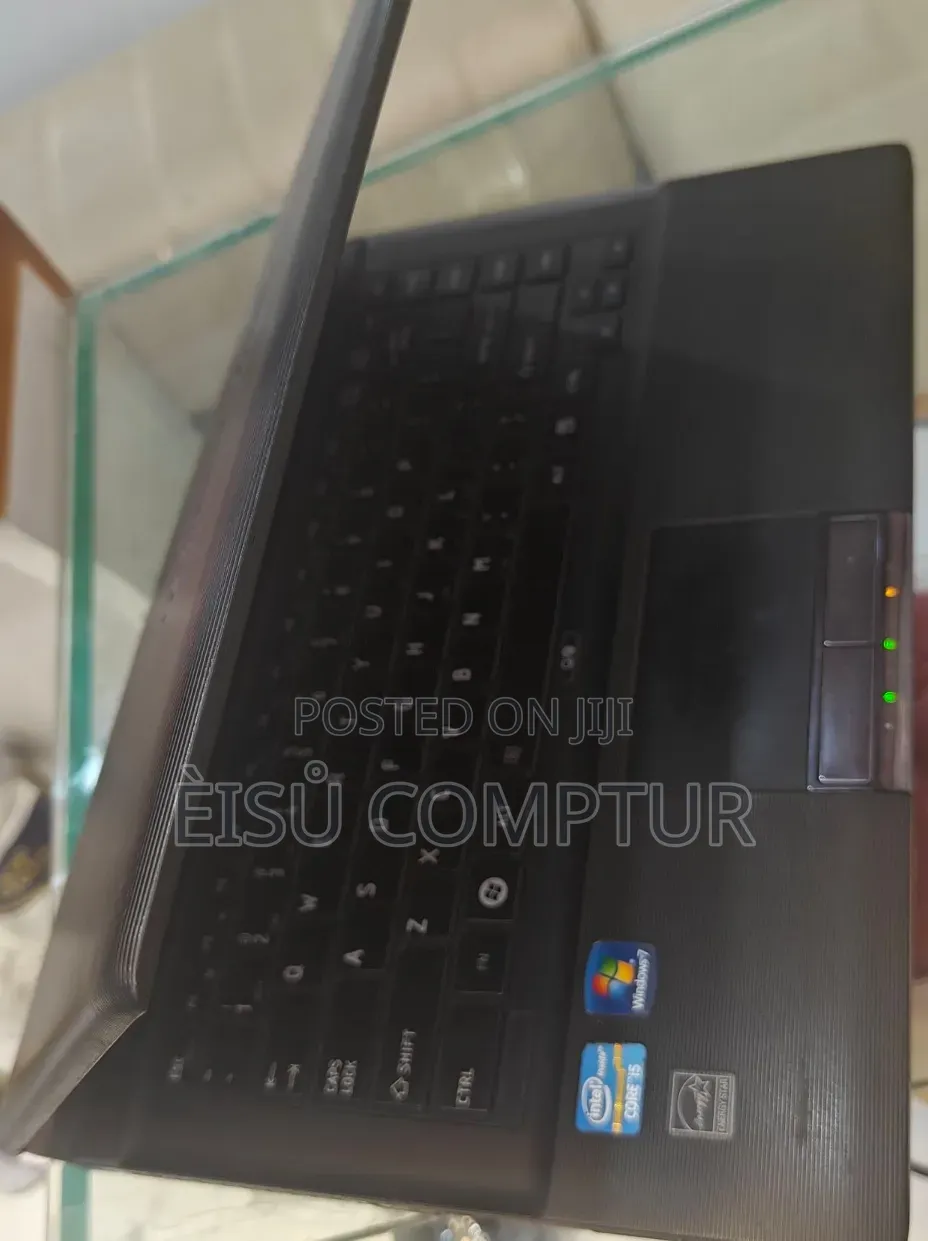 New Laptop Toshiba Satellite C55 6GB Intel Core i5 SSD 500GB