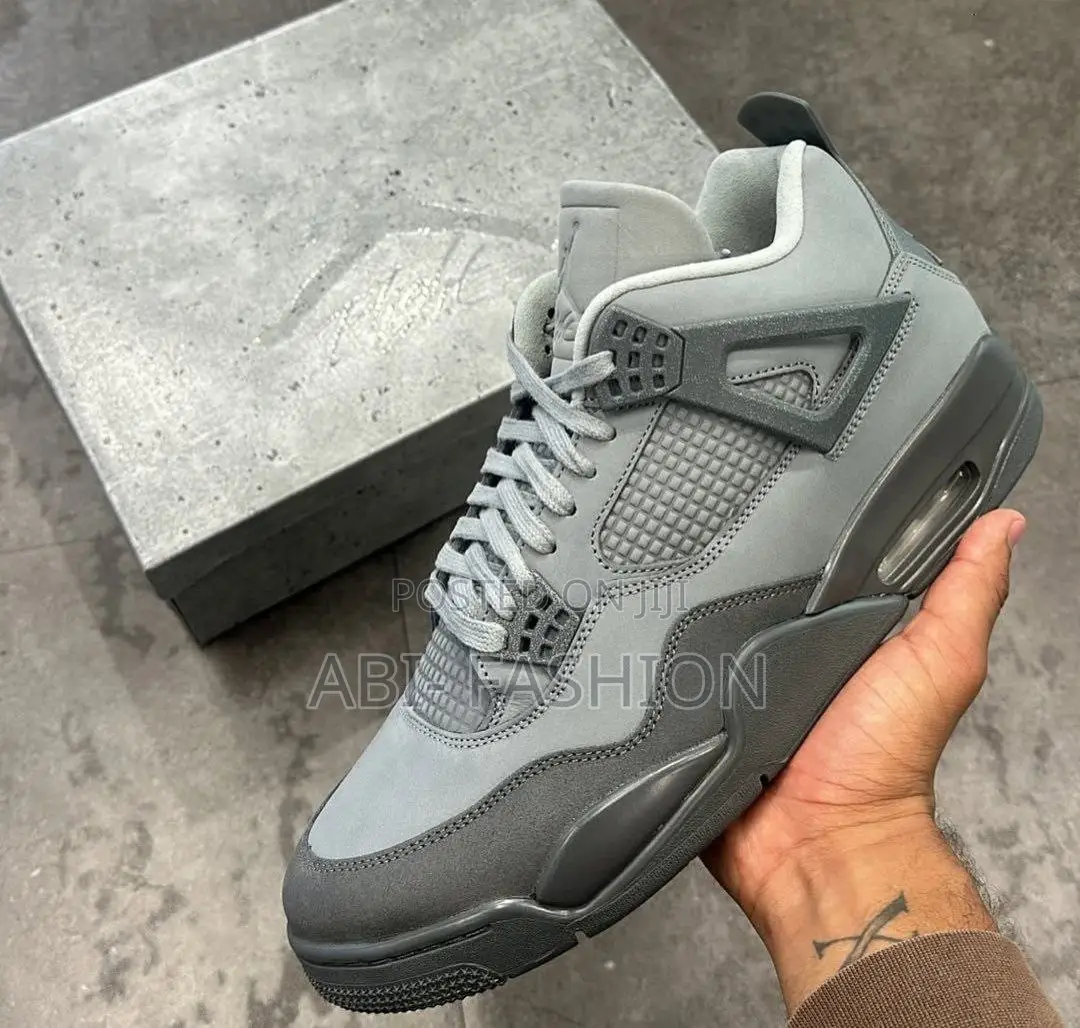 Air Jordan 4 Retro SE Wet Cement Sneakers – New Arrival