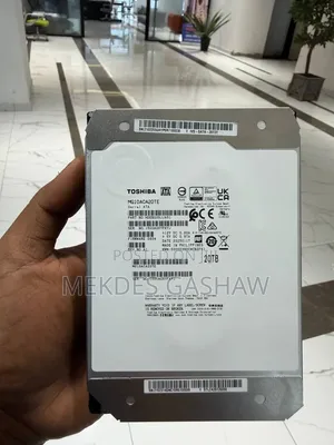 Model: Toshiba
Capacity: 20 TB
Interface: SATA